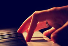 开云体育：记者：若阿拉巴和米利唐愿意留队，皇马会为他们留出位置.